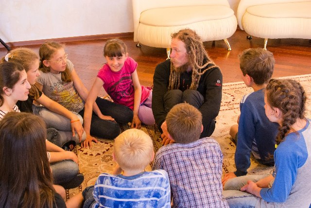 Dmytro Dzhmil came to visit our children